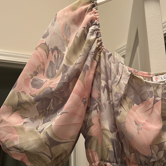 L Love Floral Romper - Picture 4 of 7